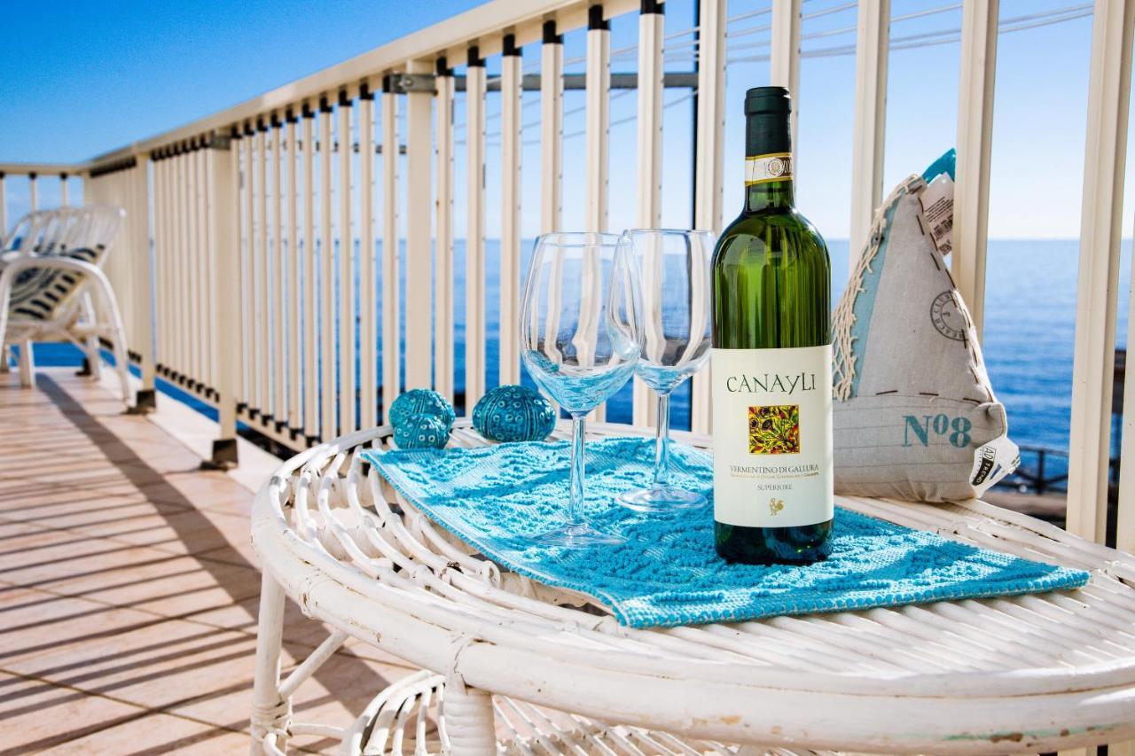 Terrazza Lungomare, E Sei In Spiaggia... Cala Gonone Exteriér fotografie